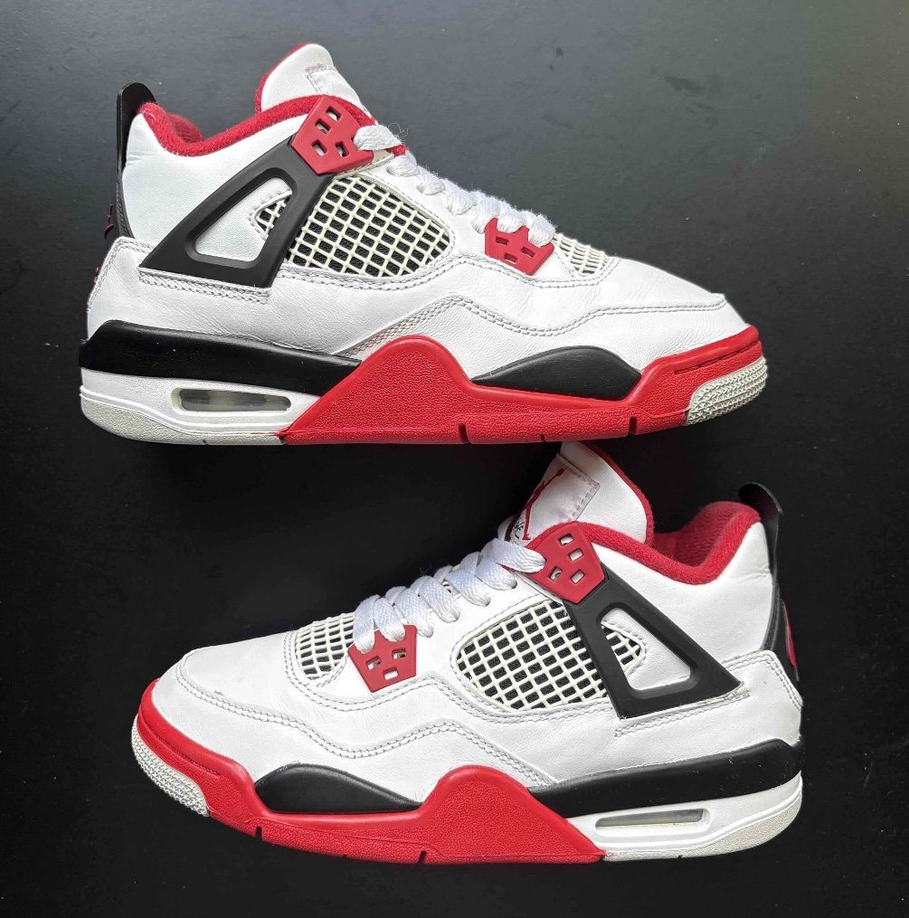 Nike Air Jordan 4 Retro Fire Red 2020 Size 4Y (5.5 Women's)