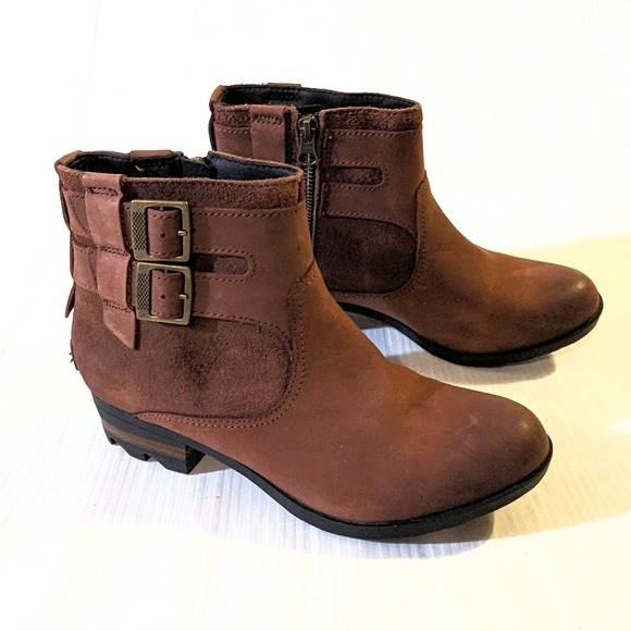 SOREL Lolla waterproof strap buckle ankle booties