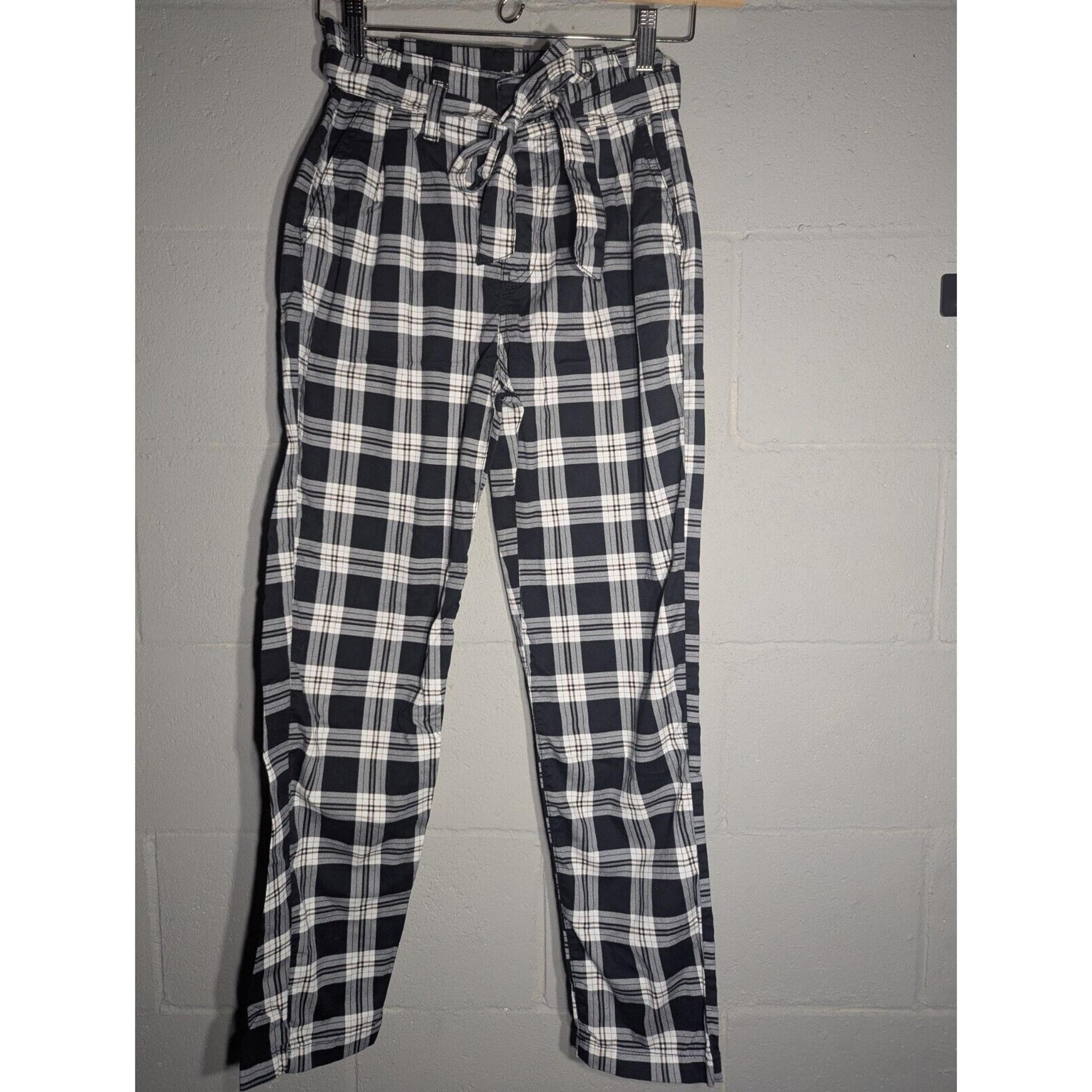 SO Brand Juniors High Rise Black White Plaid Paper Bag Style Pants Size 5