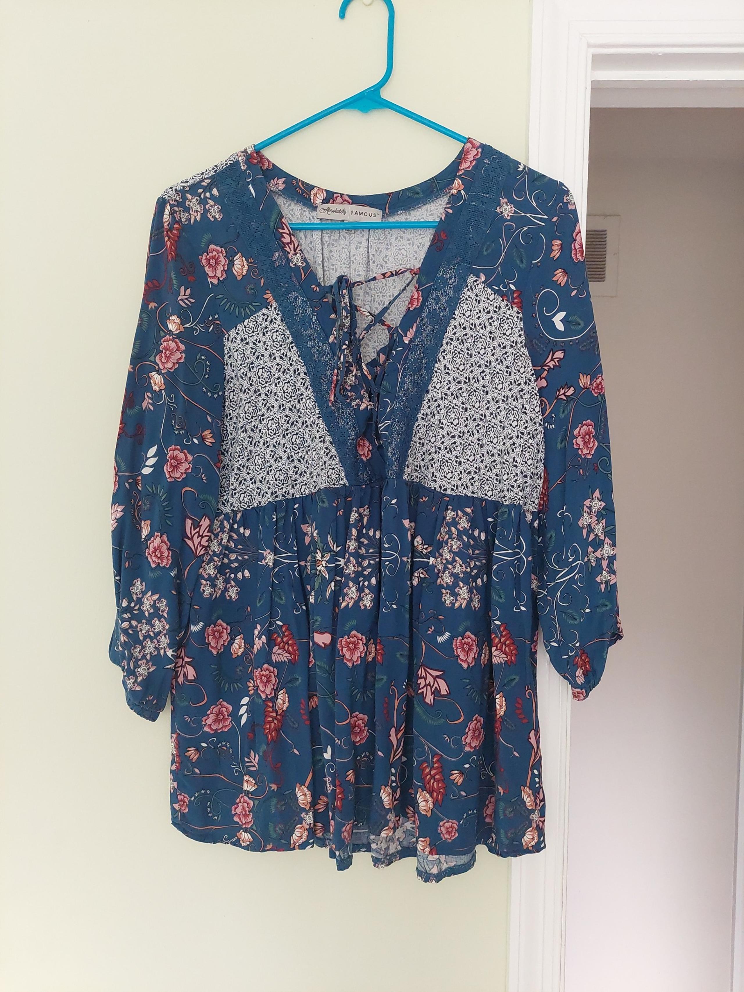ABSOLUTELY FAMOUS Blouse
