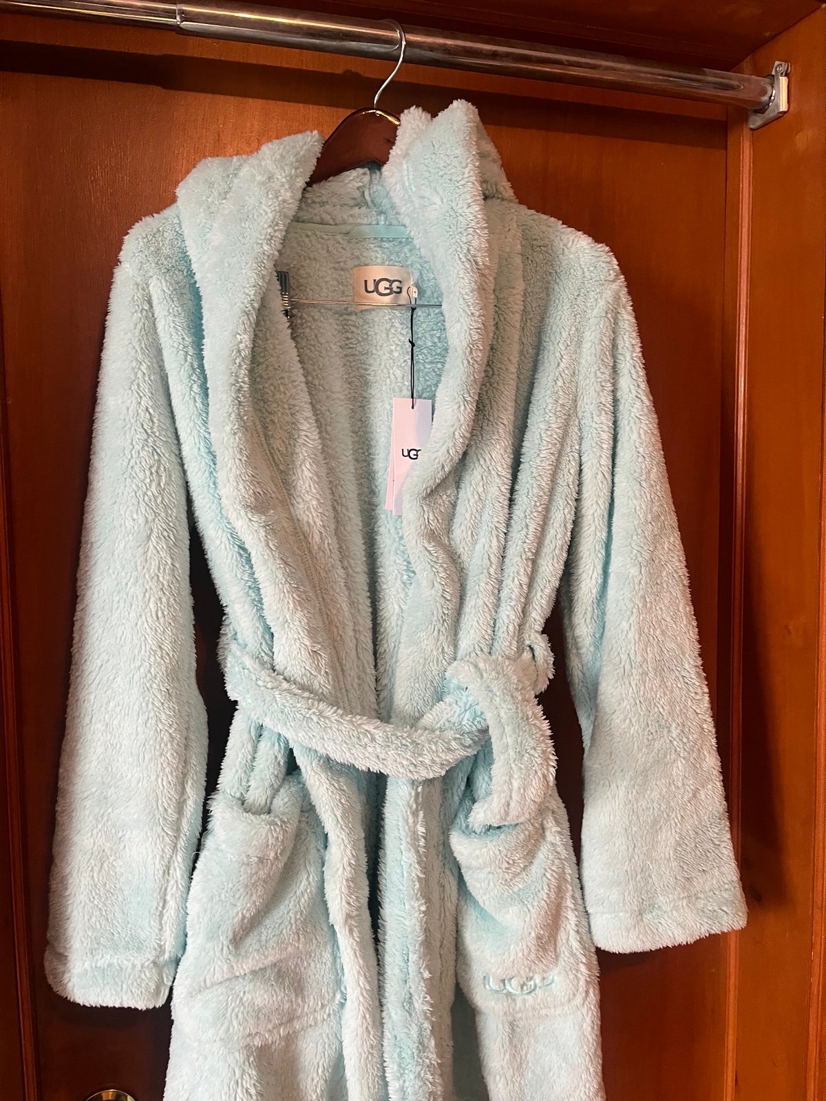 Uggs aarti womens hooded robe large