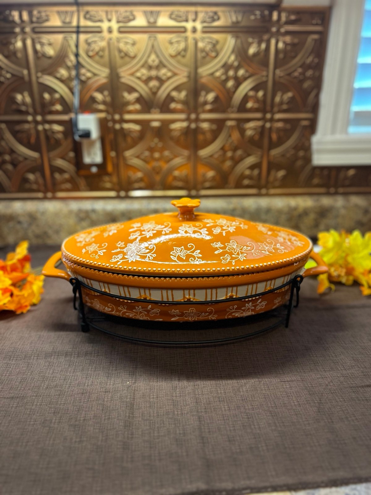 Temp-tations Floral Lace 3 Qt Oval Baker Casserole Dish Lid & Rack PPP-SQ-952434