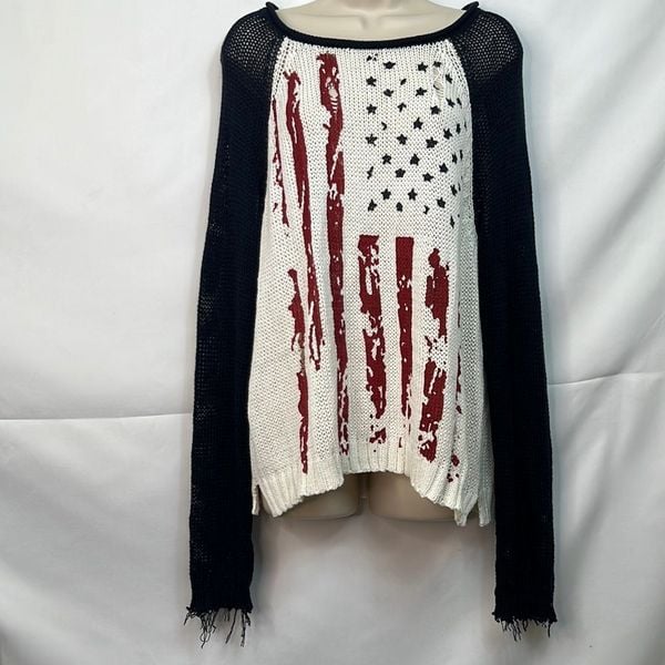 Anthropologie Wooden Ships Red White and blue distressed Sweater size medium EUC