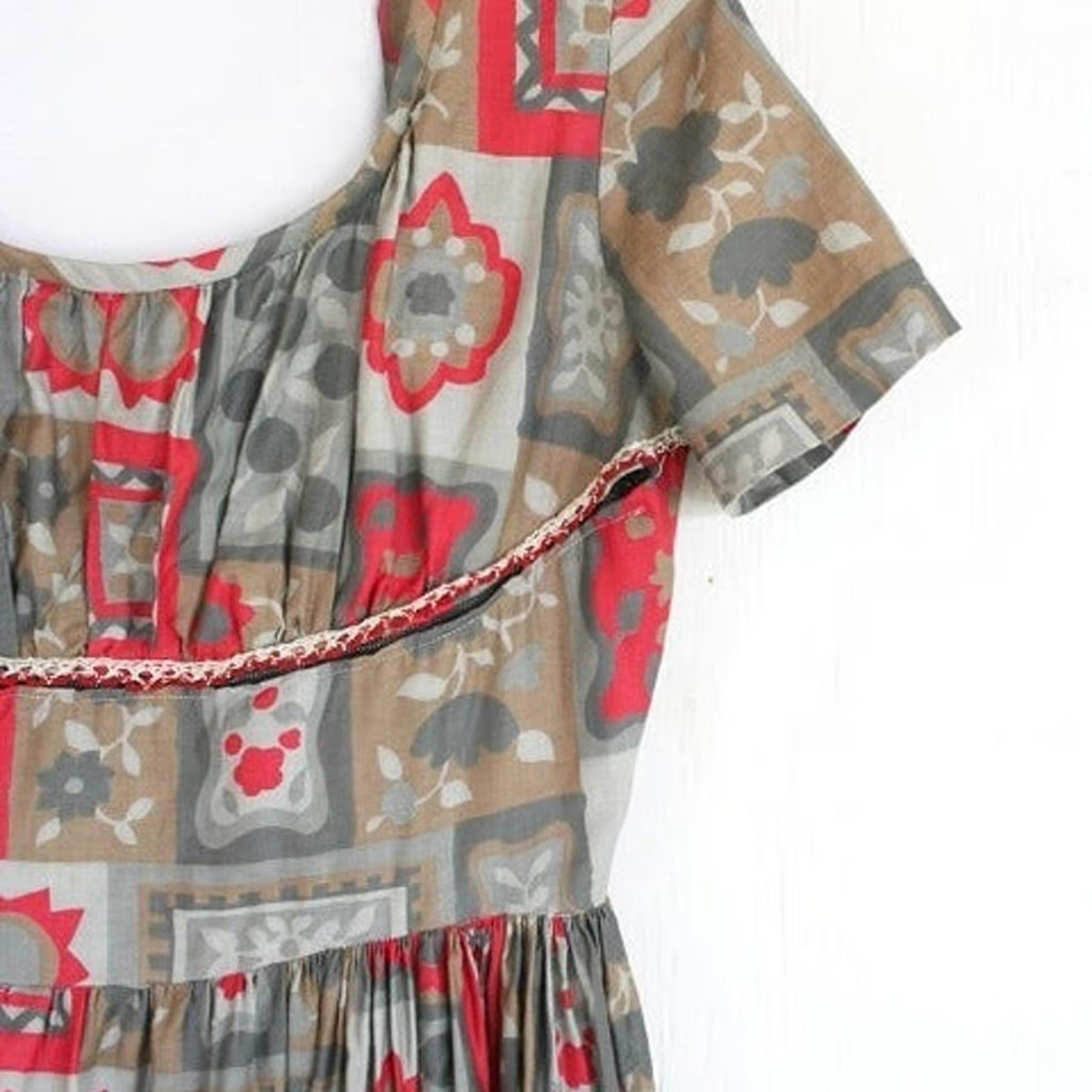 Vintage retro peasant dress breastfeeding zipper maternity dress floral gray red