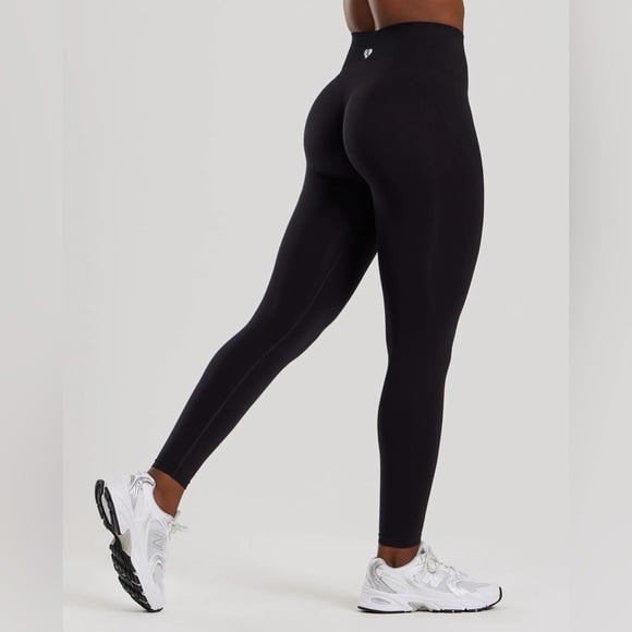 NWT Women’s Best Define 2.0 Seamless Scrunch Leggings regular length