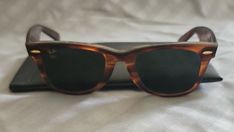 RAYBAN ATLANTA 1996 USA WAYFARER OLYMPIC WITH CASE