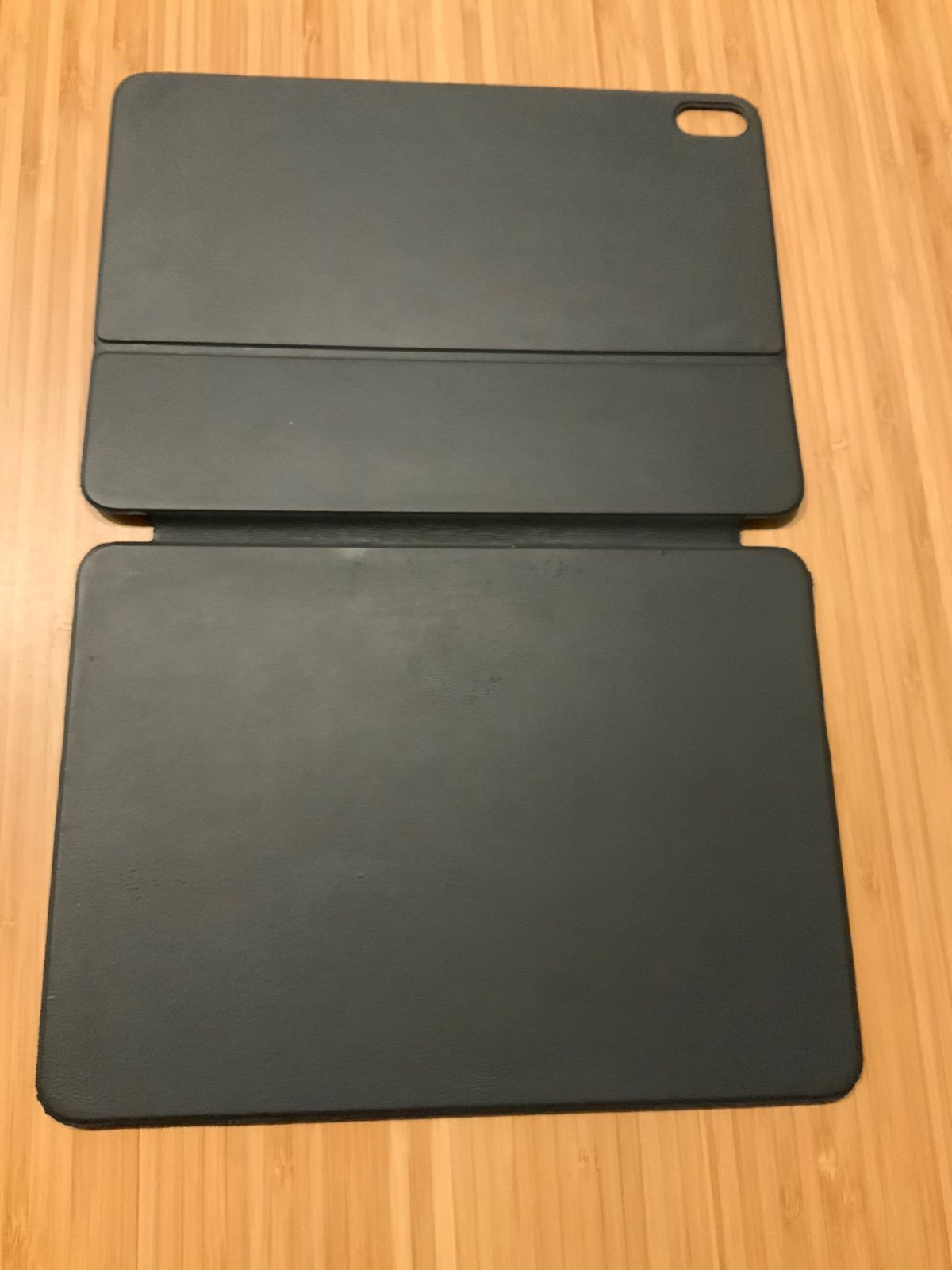 Apple Smart Keyboard Folio
