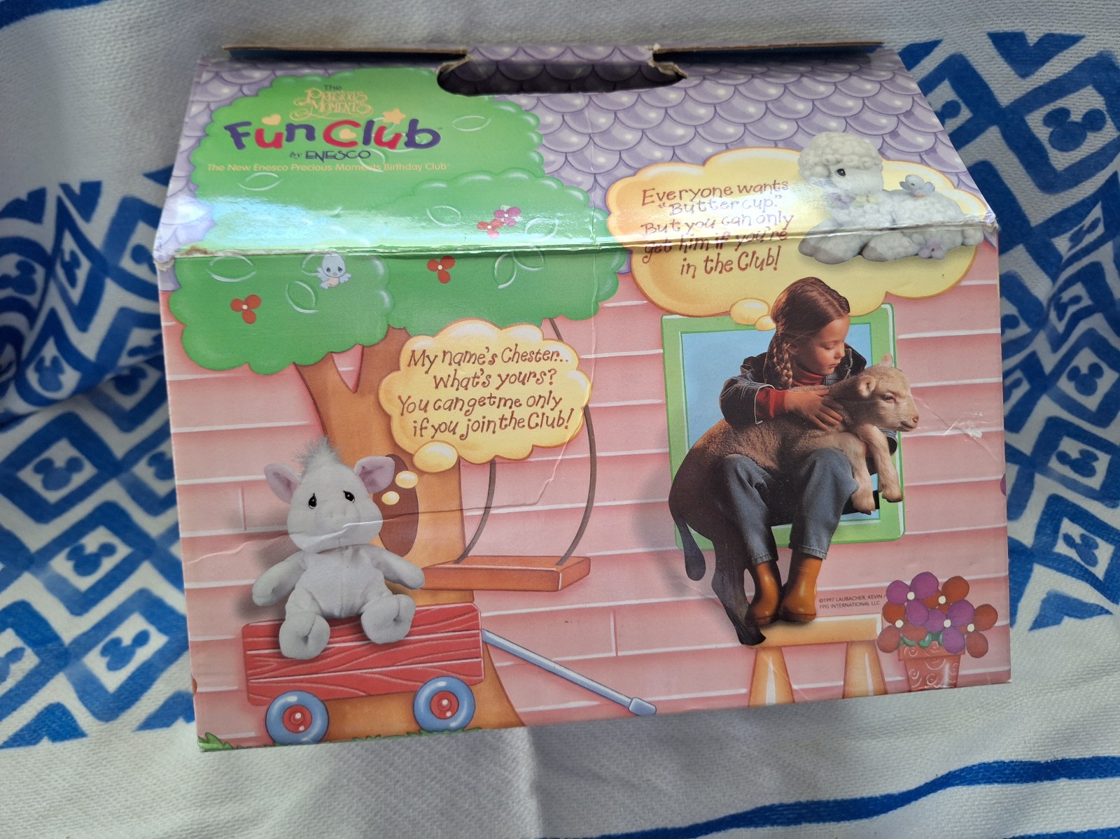 Vintage 1998 Precious Moments Enesco Fun Club Box & 6 Plush Stuffed Animals GUC
