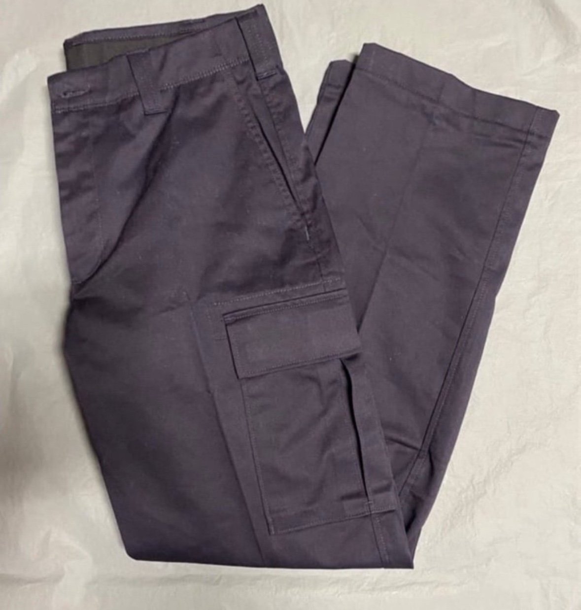 NEW LANDS END MEN SIZE 32x31 NAVY CARGO PANTS