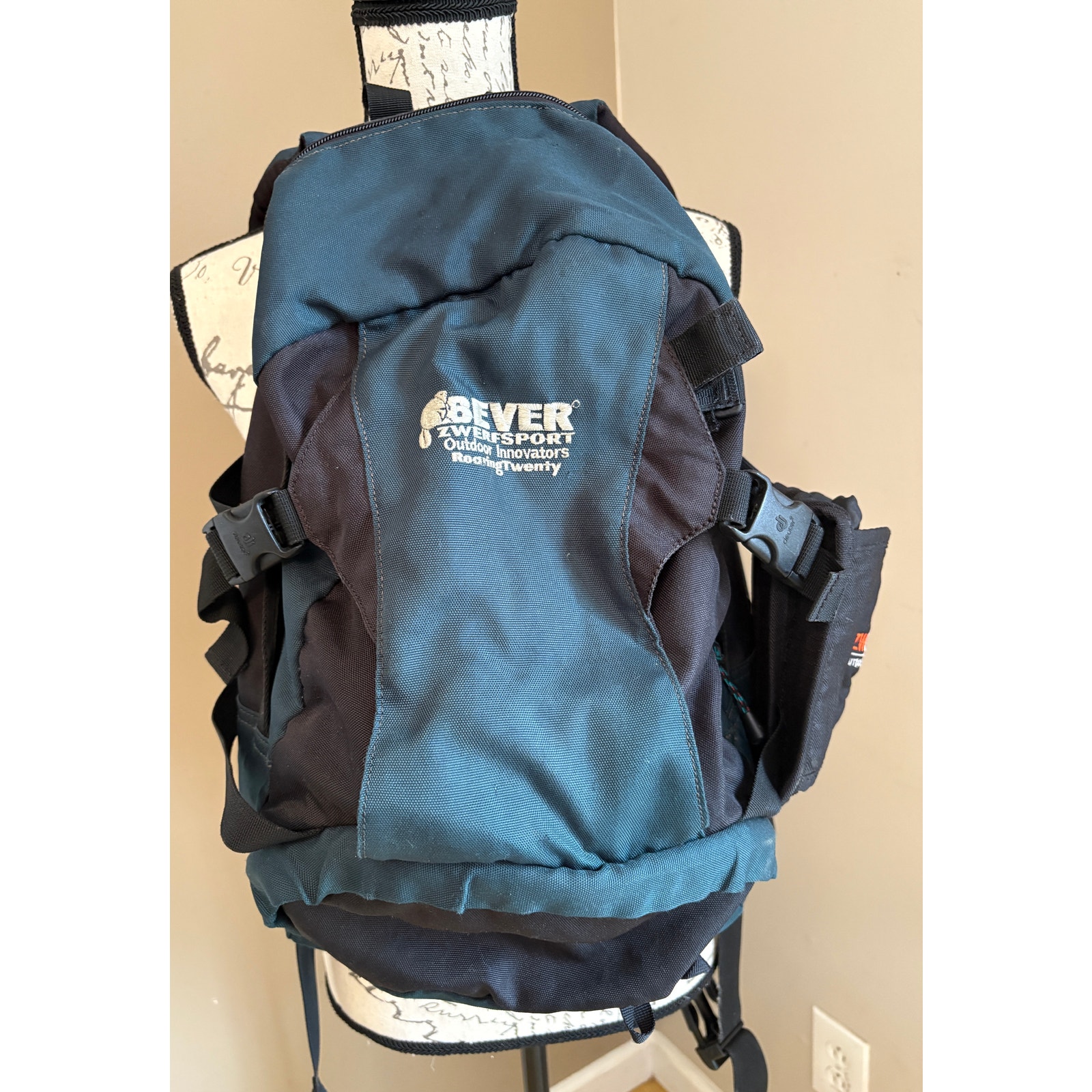 BEVER Zwerfsport Outdoor Innovators Backpack Roaring Twenty - Green/Black