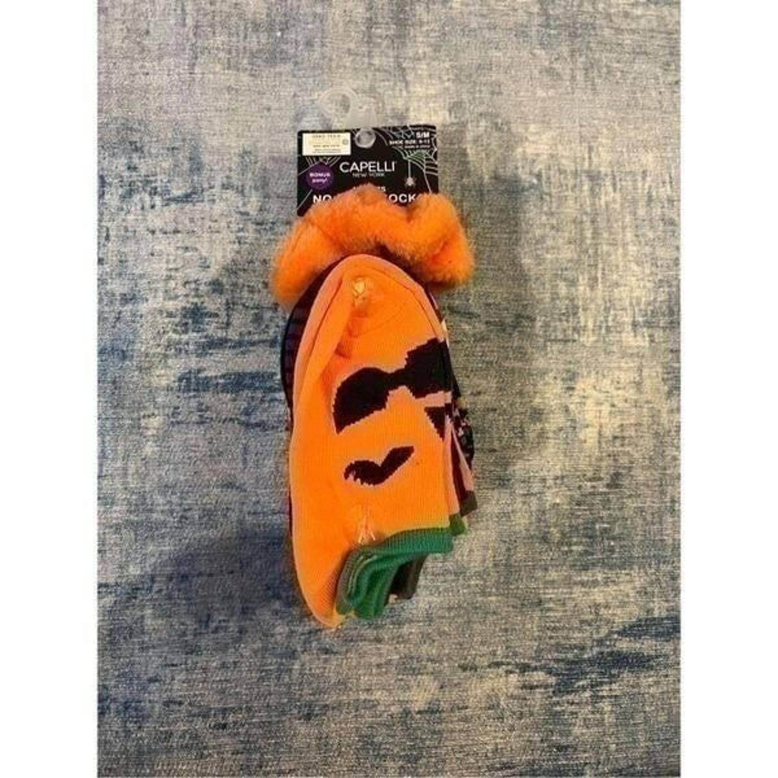 New! Capelli Halloween Socks 10 Pair with Bonus Orange Scrunchie S/M