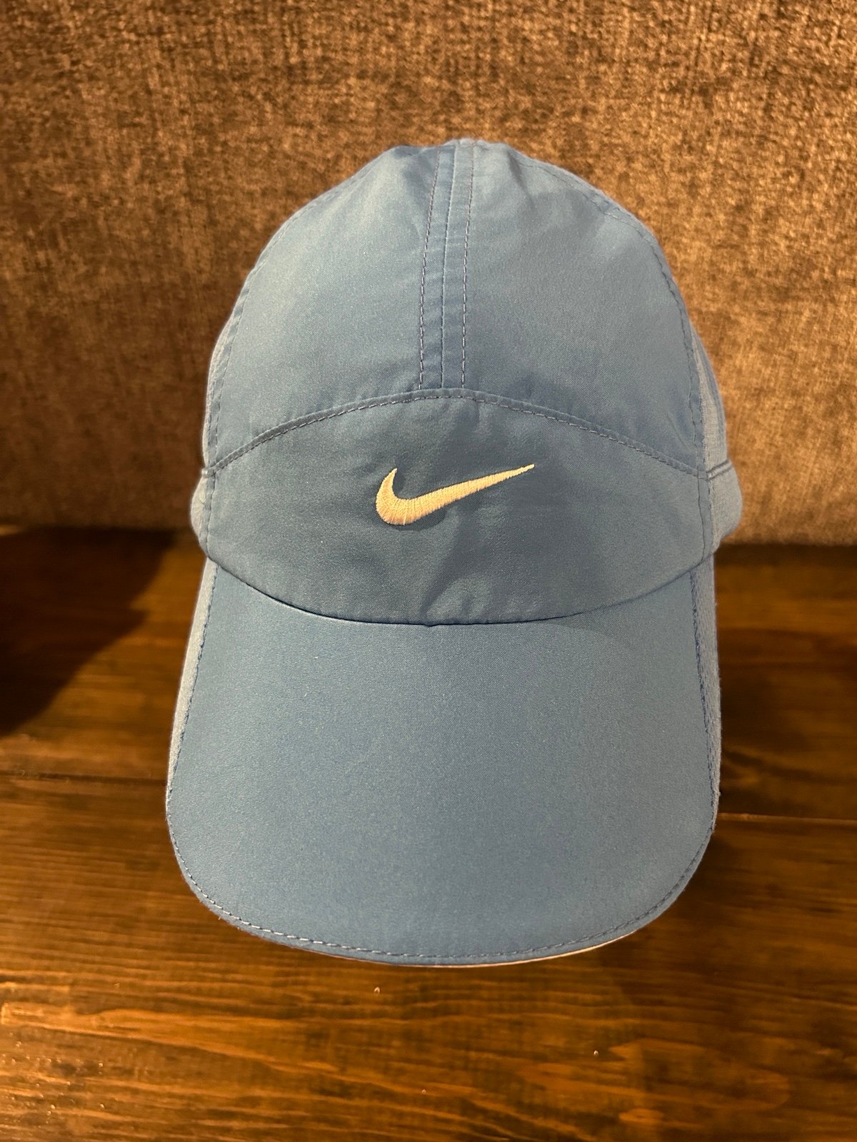 Nike Featherlight Hat Cap Womens Bright Blue 7 Panel Golf Tennis Pickleball