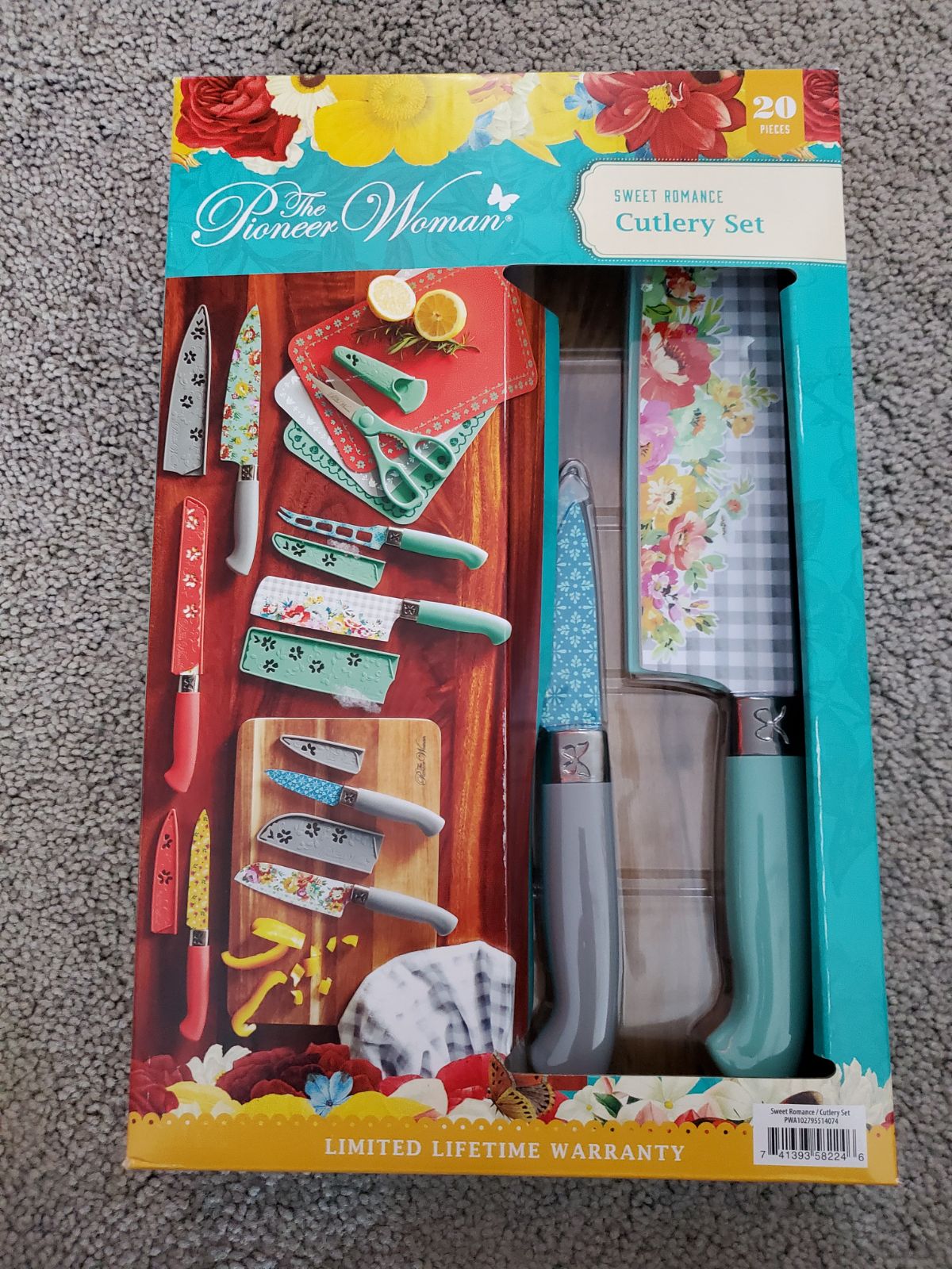 Pioneer Woman 20 Piece Sweet Romance Cutlery Set - NIB