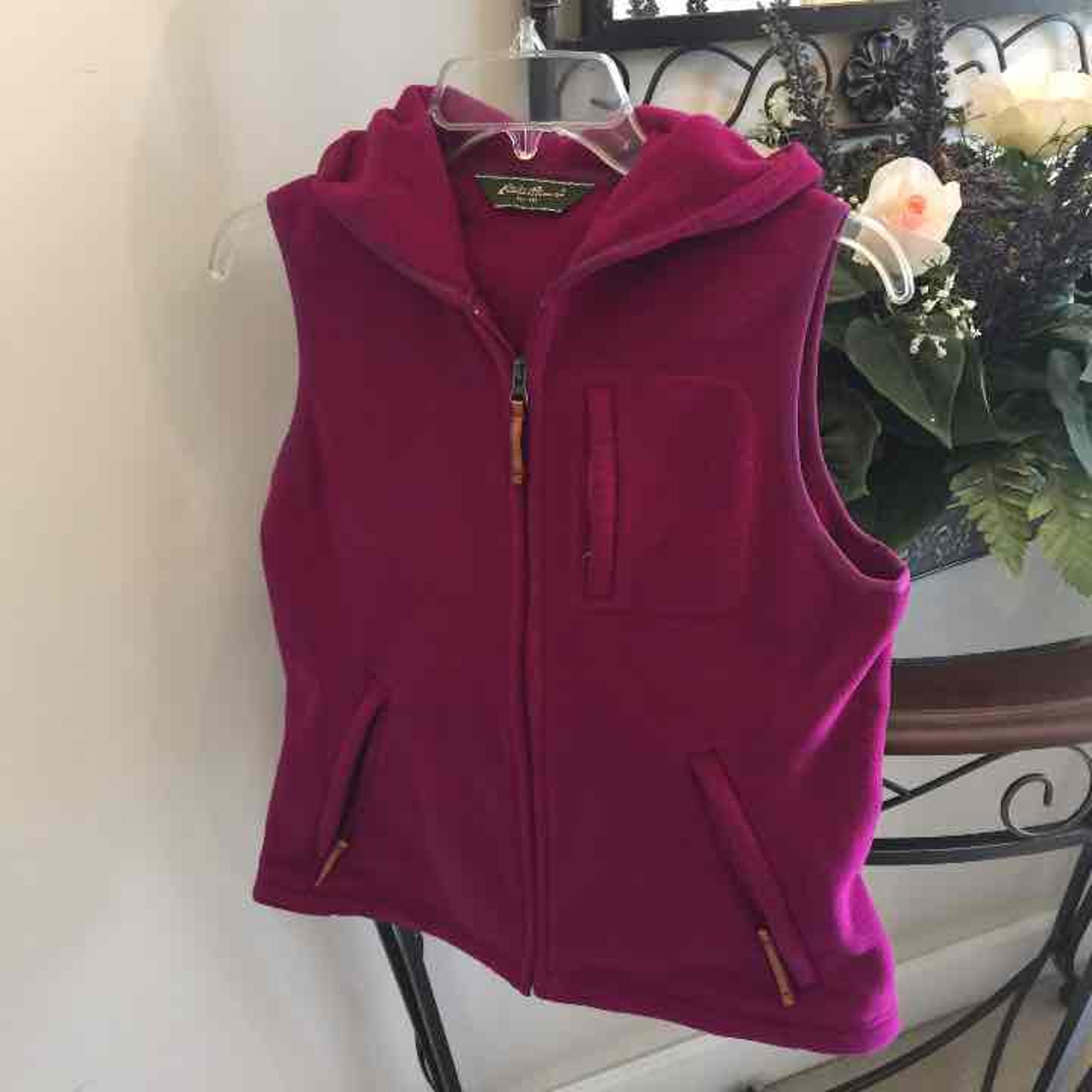 Eddie Bauer vest