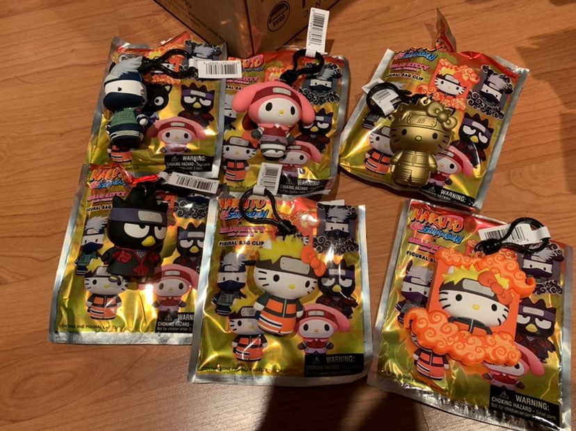 Hello kitty sanrio x naruto bag tag/keychains