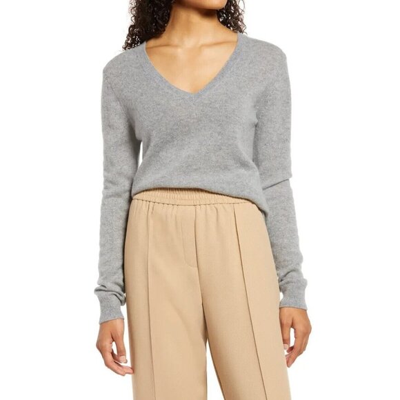Nordstrom In Cashmere Essential V Neck Sweater 100% Cashmere Gray Womens Medium