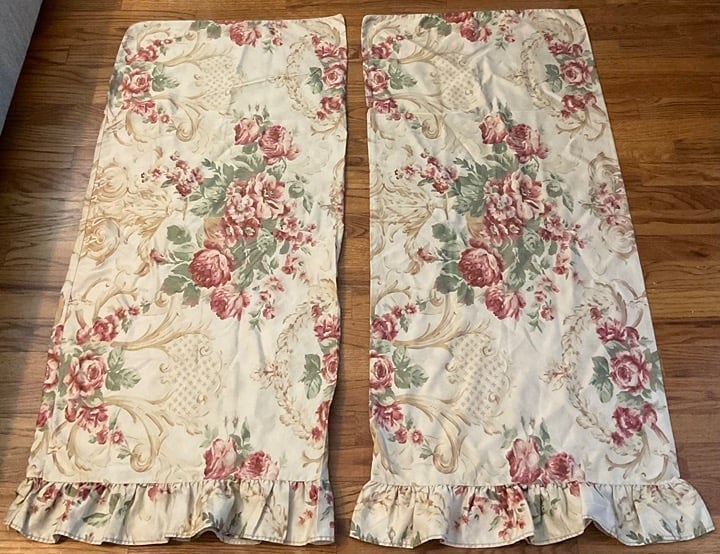Ralph Lauren GROSVENOR SQUARE Floral Ruffled 2 King Pillowcases