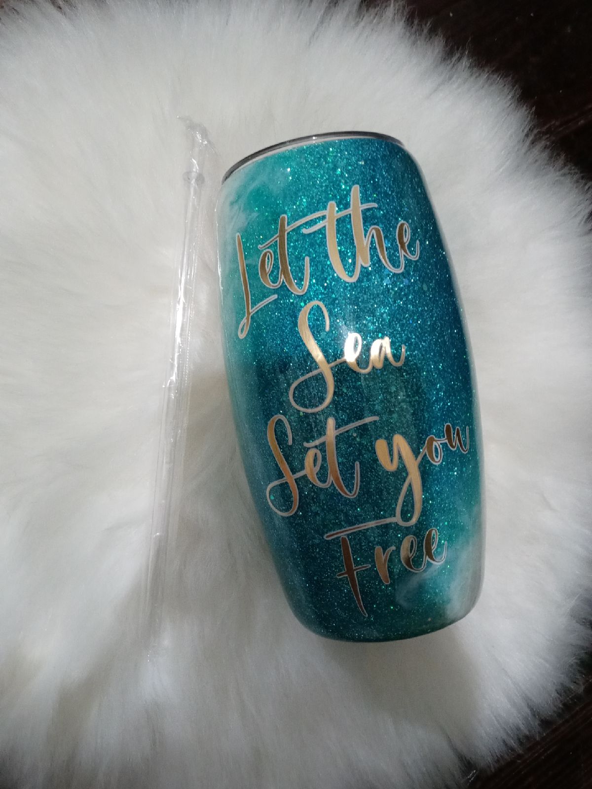 Beach glitter tumbler