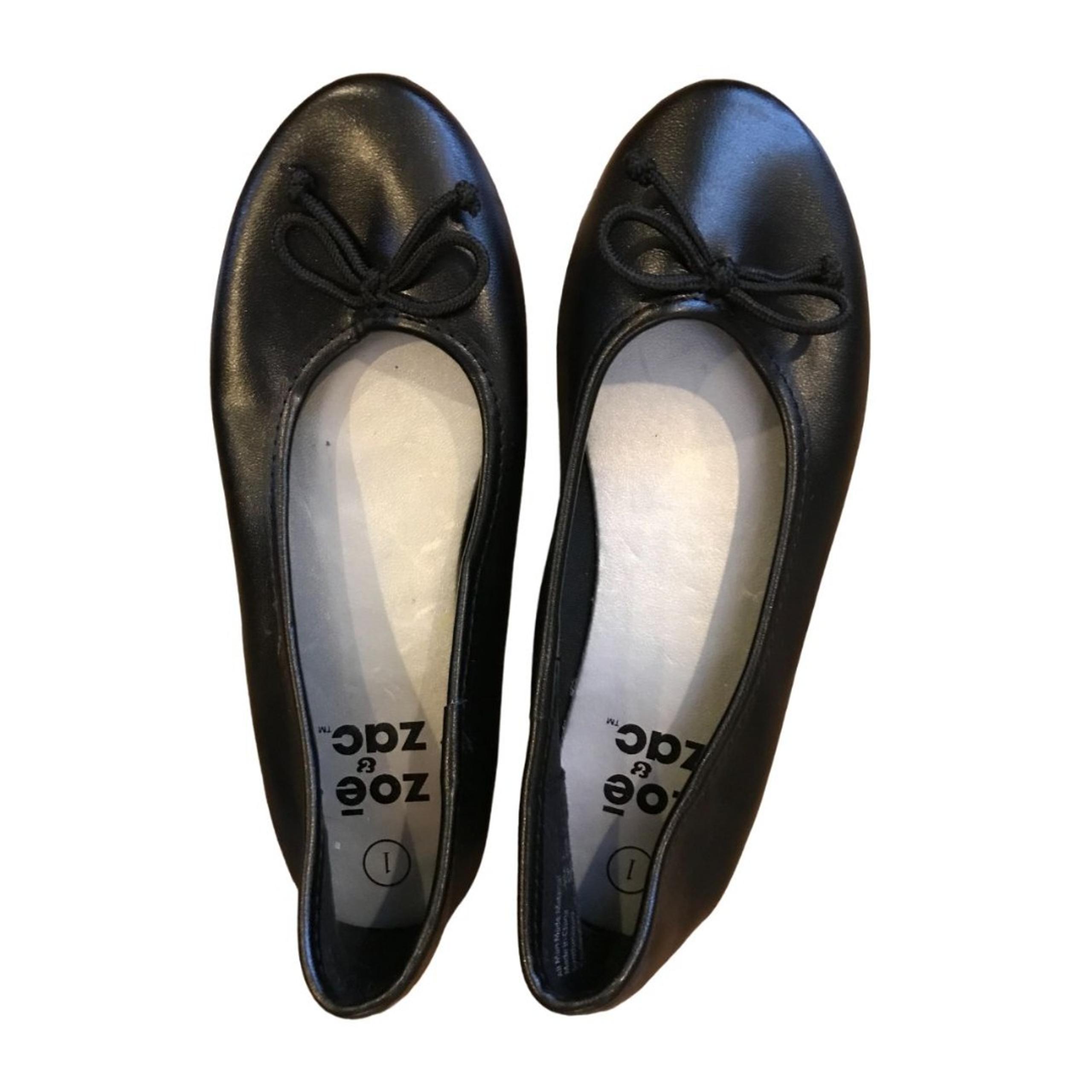 Girl's Size 1 String Tie Ballet Flats Zoe and Zac Black