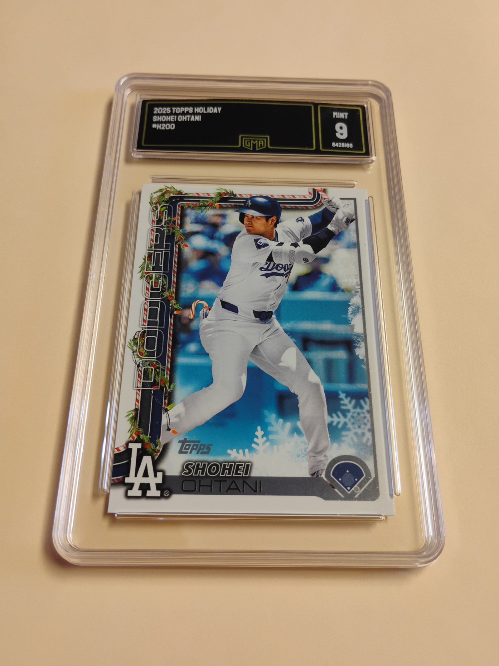 SHOHEI OHTANI 2025 TOPPS HOLIDAY CANDY CANE VARIATION GMA 9 MINT DODGERS