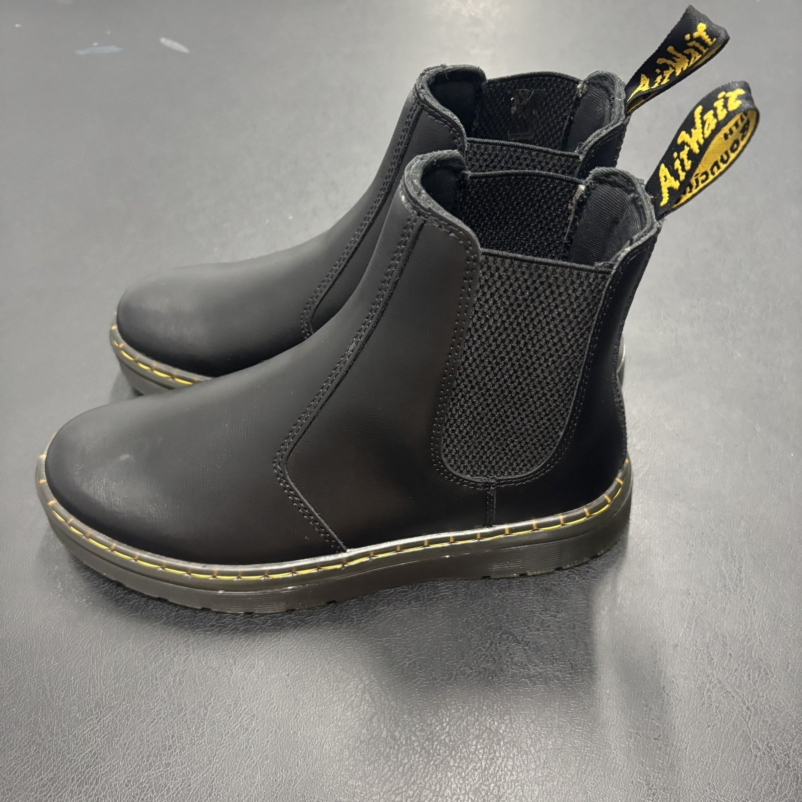 NEW DR. MARTENS DORIAN CHELSEA BOOTS BLACK LEATHER WOMENS SIZE 6 MENS SIZE 5