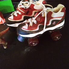 Roller skates sneaker style 4 wheel