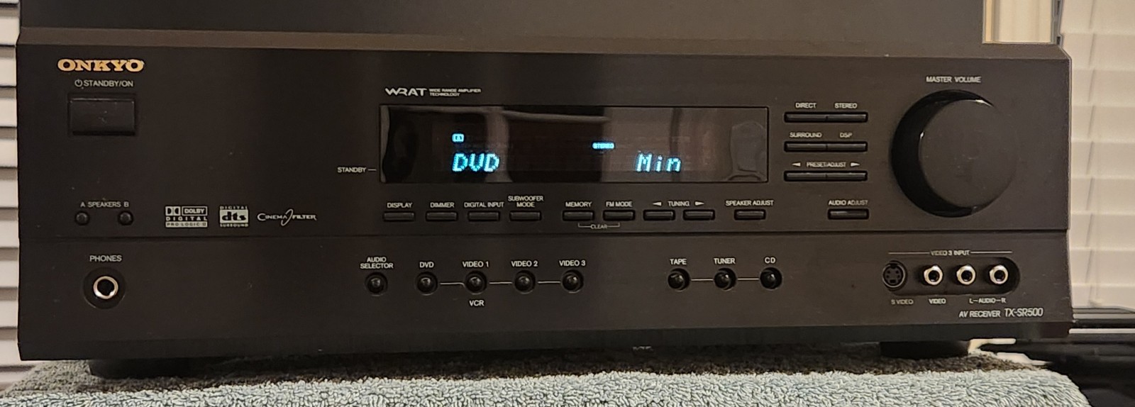 Onkyo TX-SR500 A/V receiver with Dolby Digital, DTS, and Dolby Pro Logic II