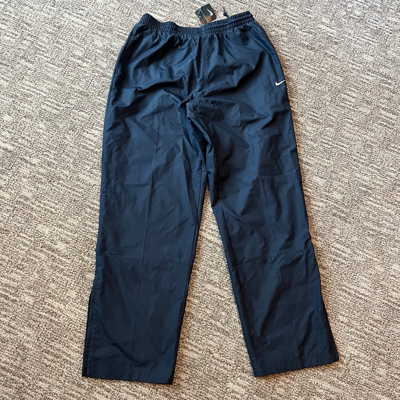 NEW Nike Men’s Windrunner Woven Lined Athletic pants Large Navy Blue lightweight