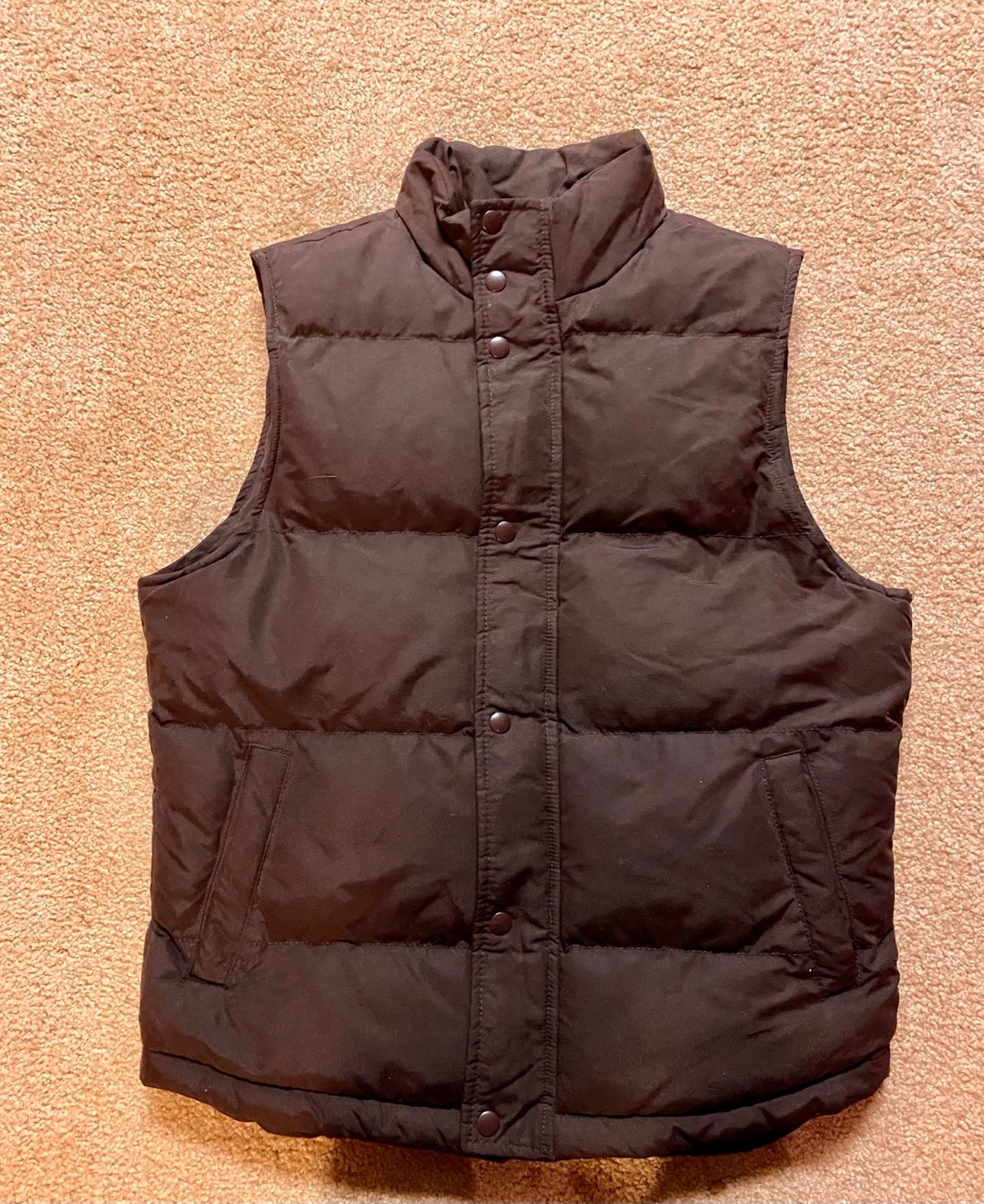 St. John’s Bay dark brown Puffer Vest men’s small zip up winter coat jacket mens