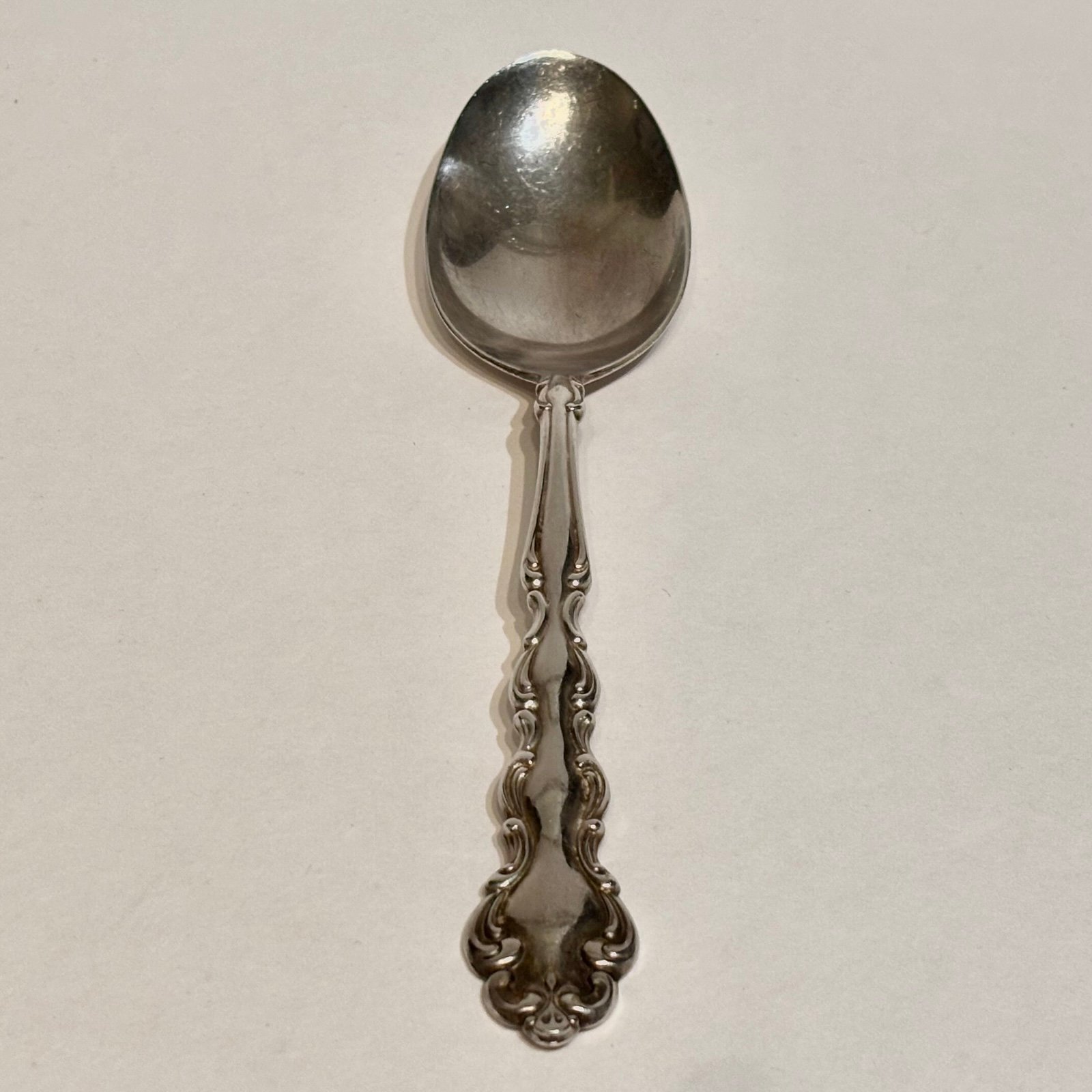 Set of 7 Oneida Silver Modern Baroque Community Silver Plate Soup Spoons 6.75”