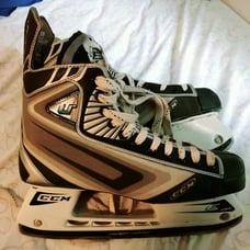 Ice Hockey Skates CCM Vector U+ Pro Style/Model #: 5842S adult 12.