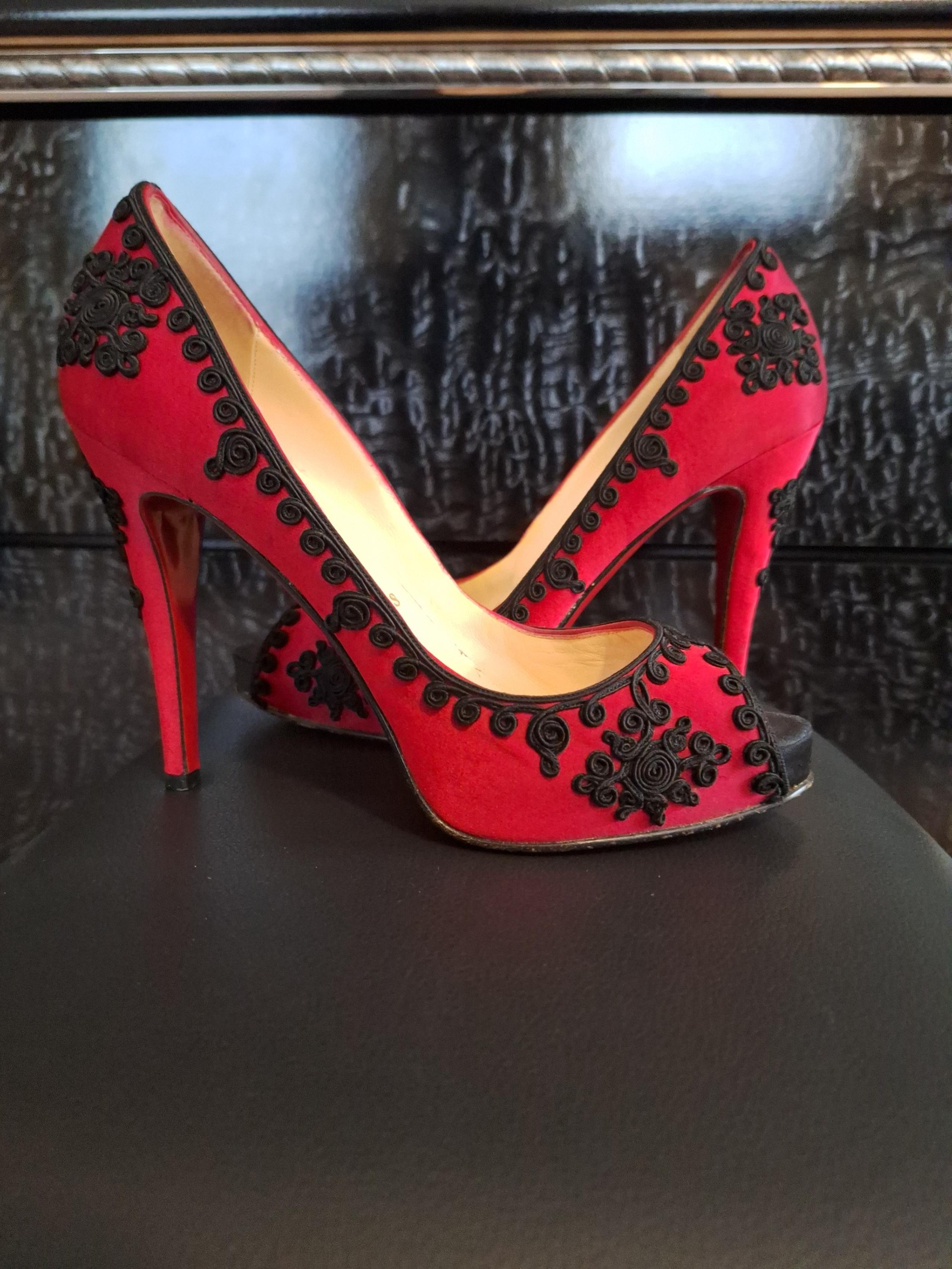 Christian Louboutin Heels size 39