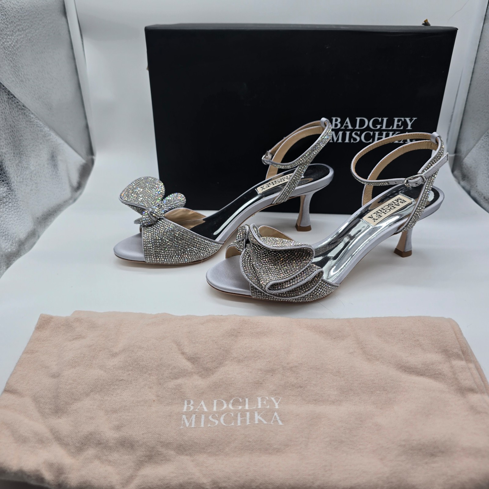 Badgley Mischka Women's Size 6 Silver Satin Rhinestones Remi Evening 2.5" Heels