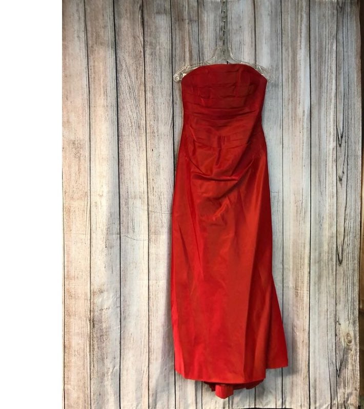 Victor costa Neiman Marcus red dress 6