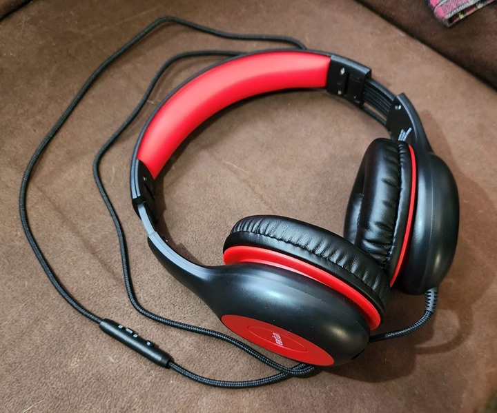 Headphones Wired with Microphone, 85/94dB Volume Limit