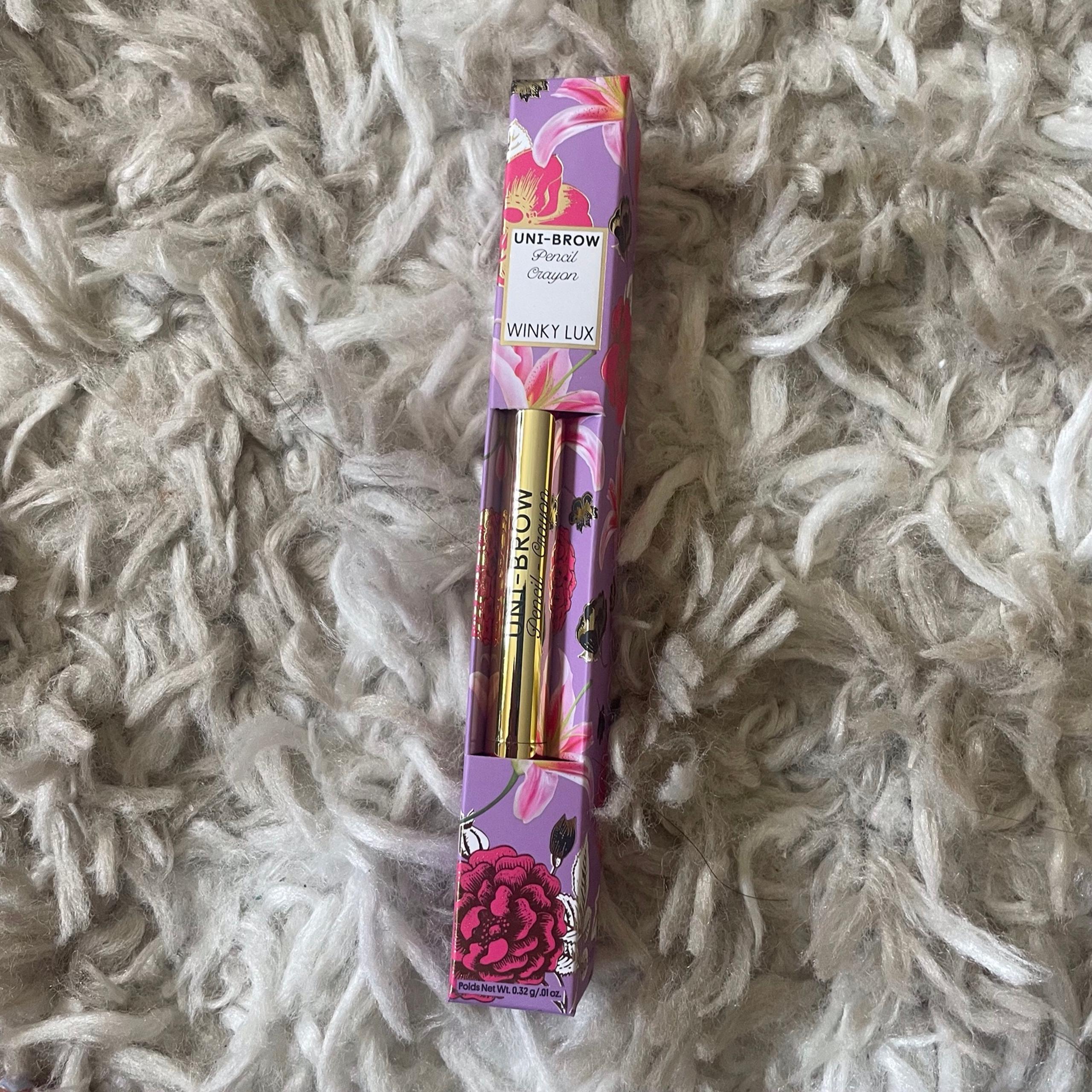 Winky Lux Uni brow pencil Crayon