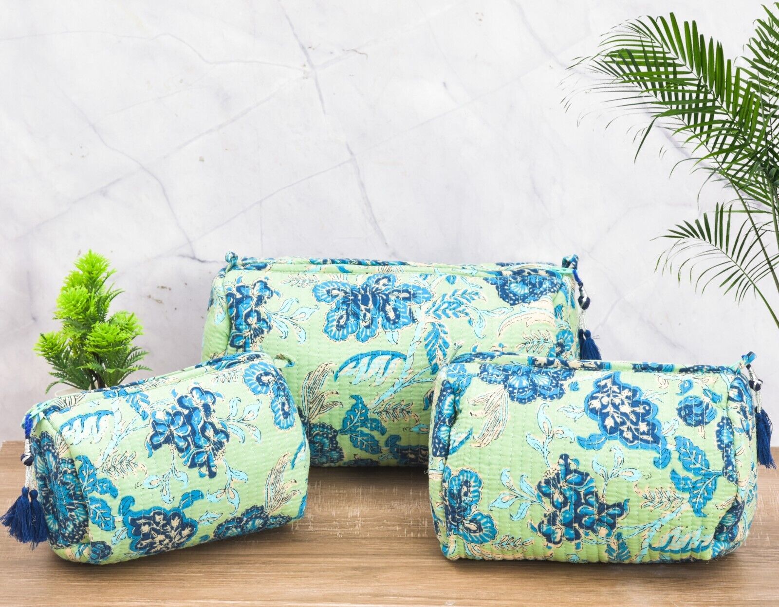 Cotton Toiletry Bag Floral Print Light Green Color Toiletry Bag Pack 3 For Women