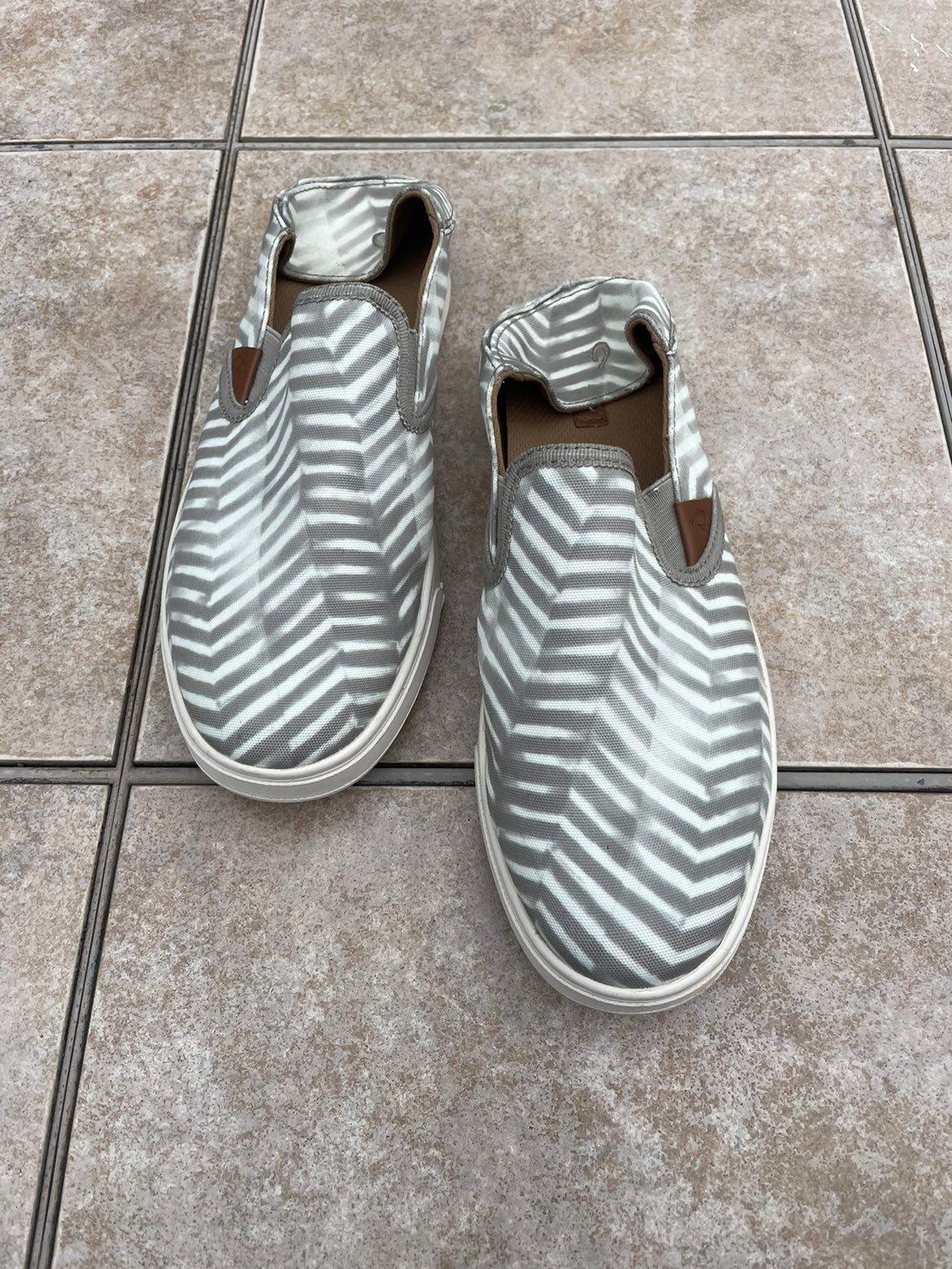 Olukai Pehuea Pa'i - Women's Slip-on Canvas Shoe