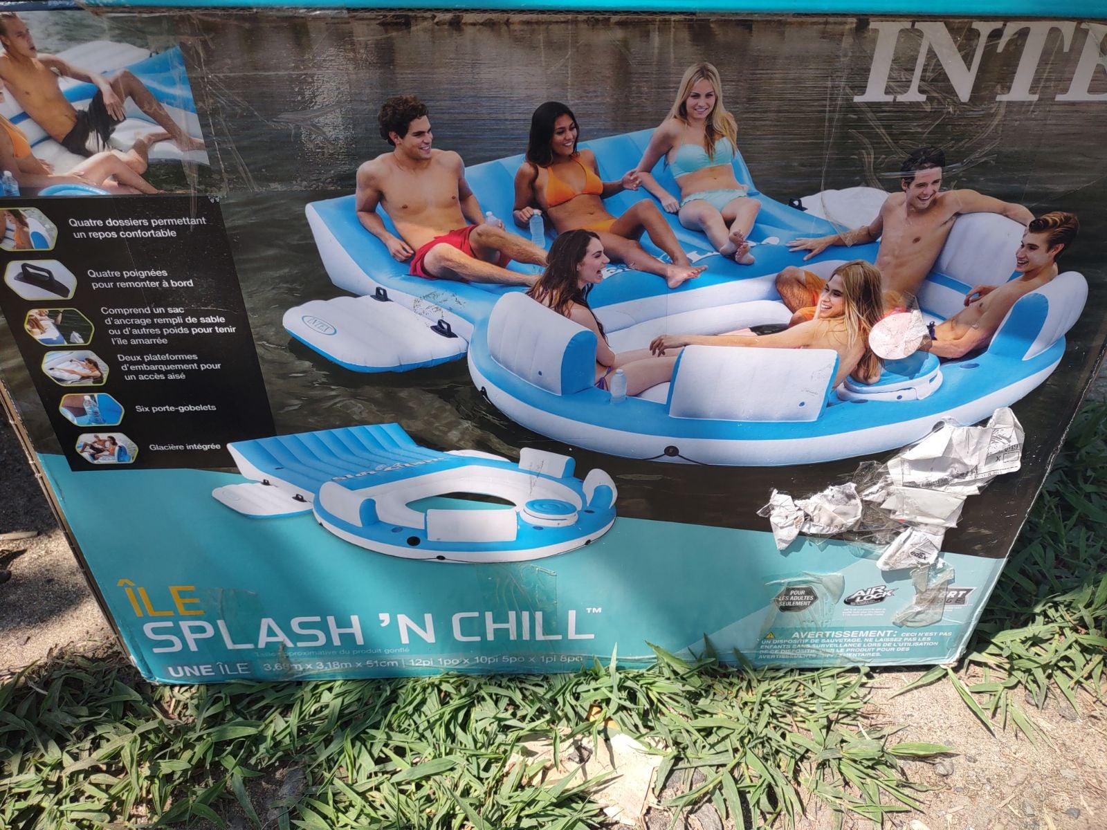 Intex splash and chill island