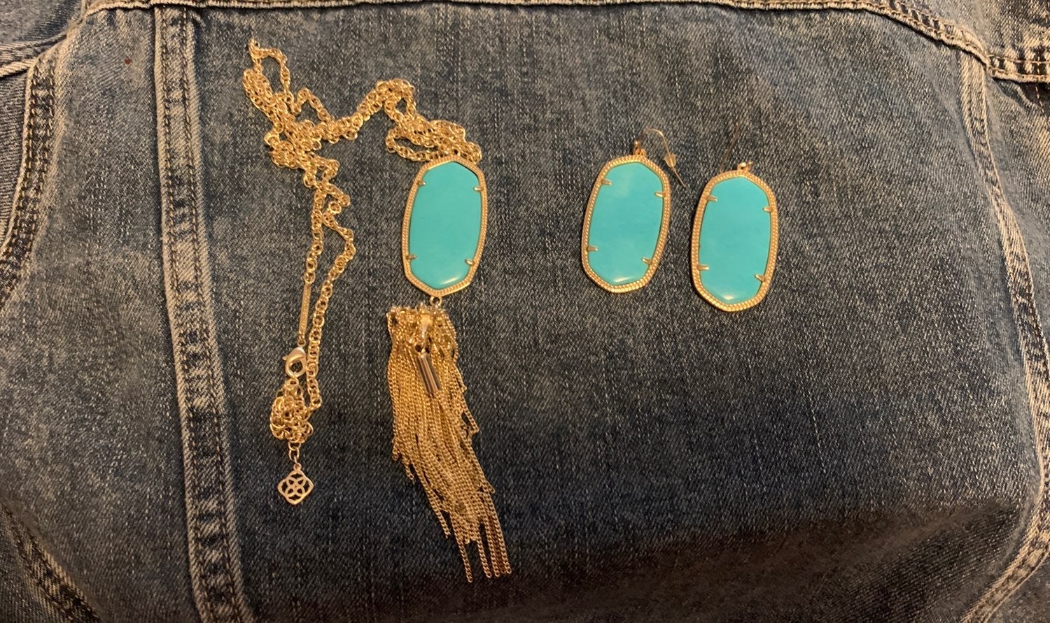 Kendra Scott necklace & earrings set