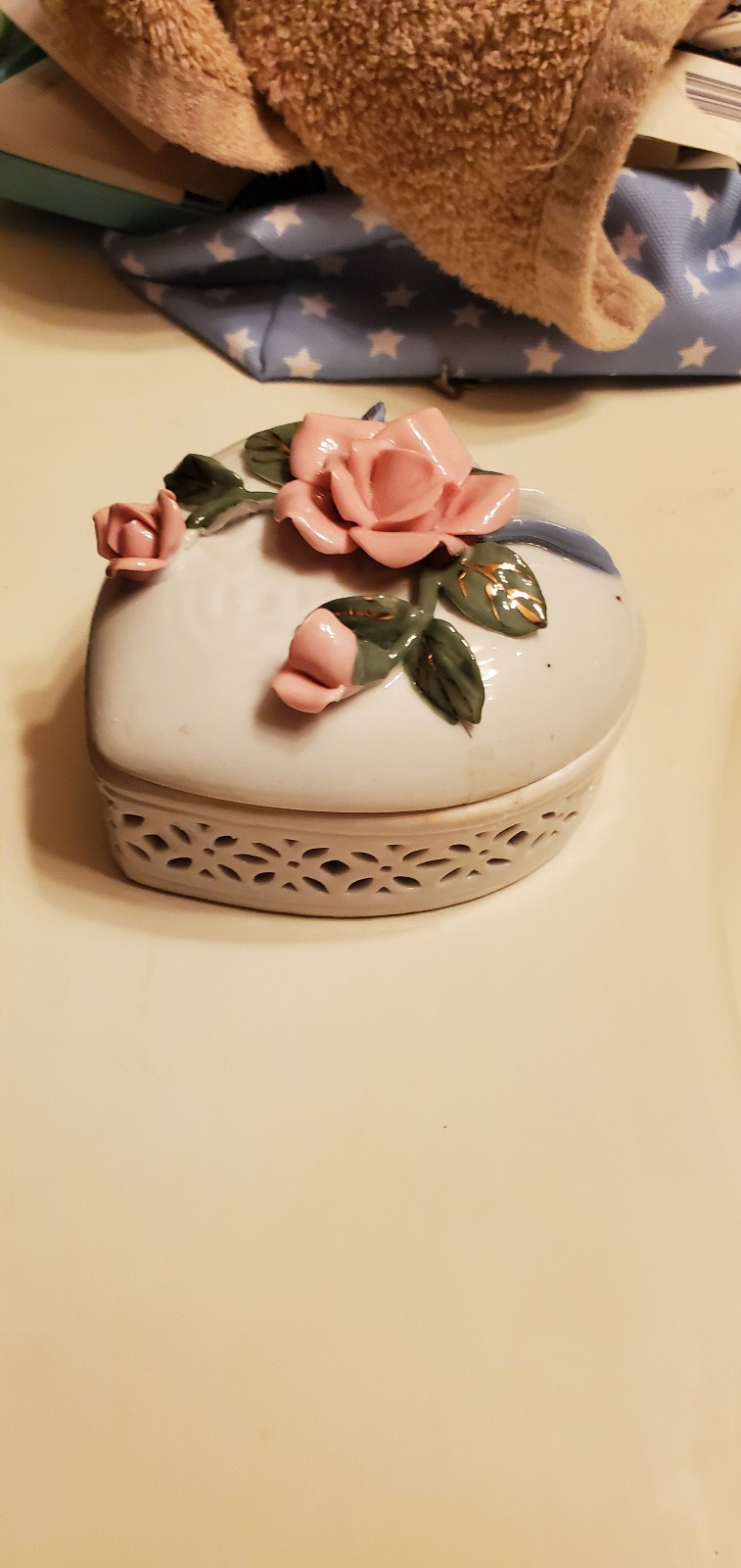 Vintage phai's porcelain heart trinket jewelry box
