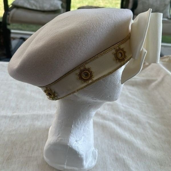 Eric Javits Cream & Gold Big Bow Beret Hat