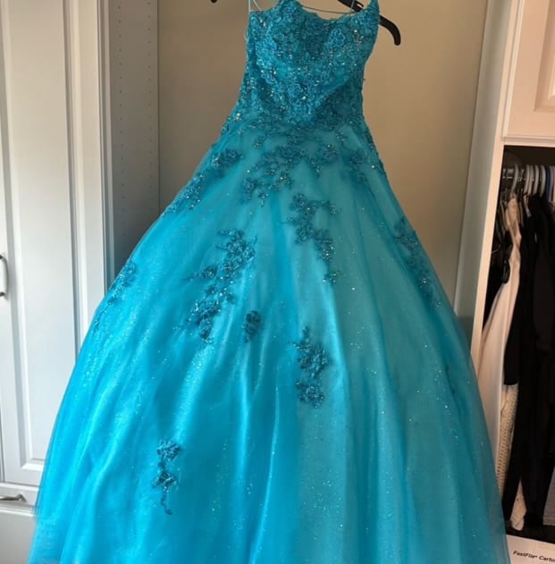 ellie wilde prom dress