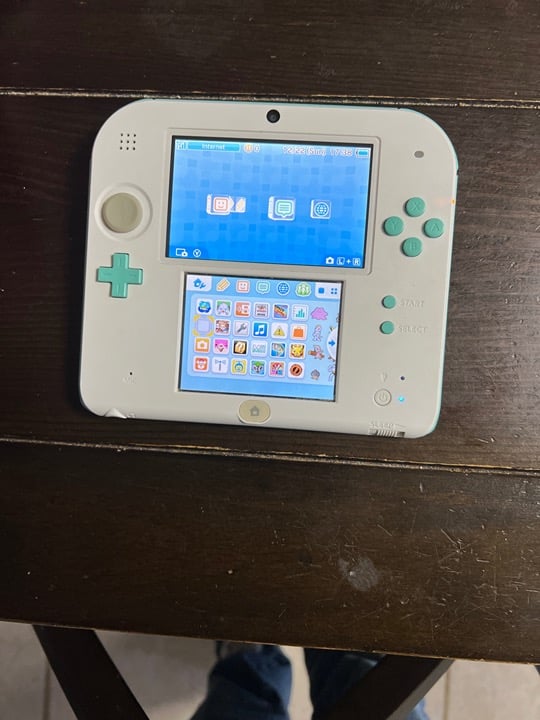 Nintendo 2DS