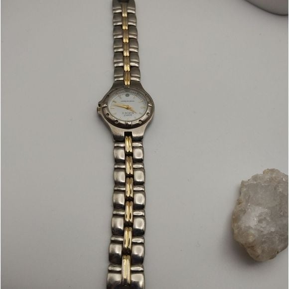 Anne Klein vintage watch batteries no included