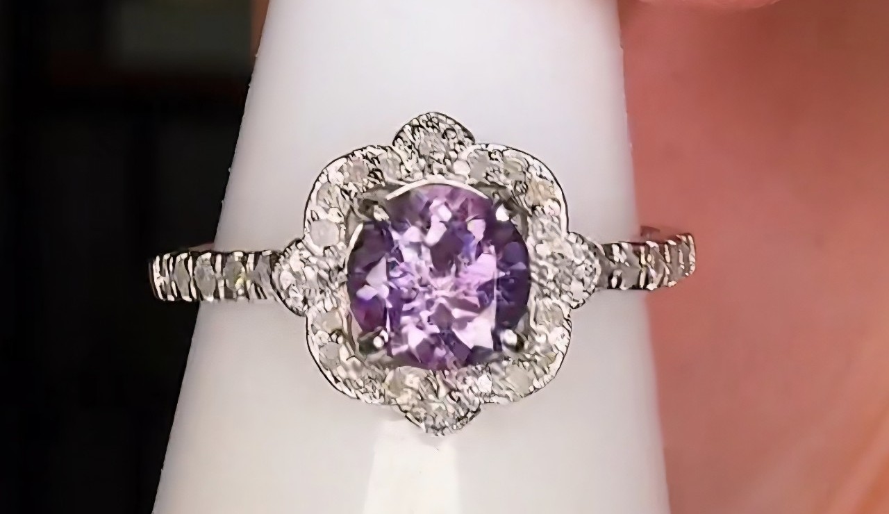 BP GENUINE DIAMOND RING size '6