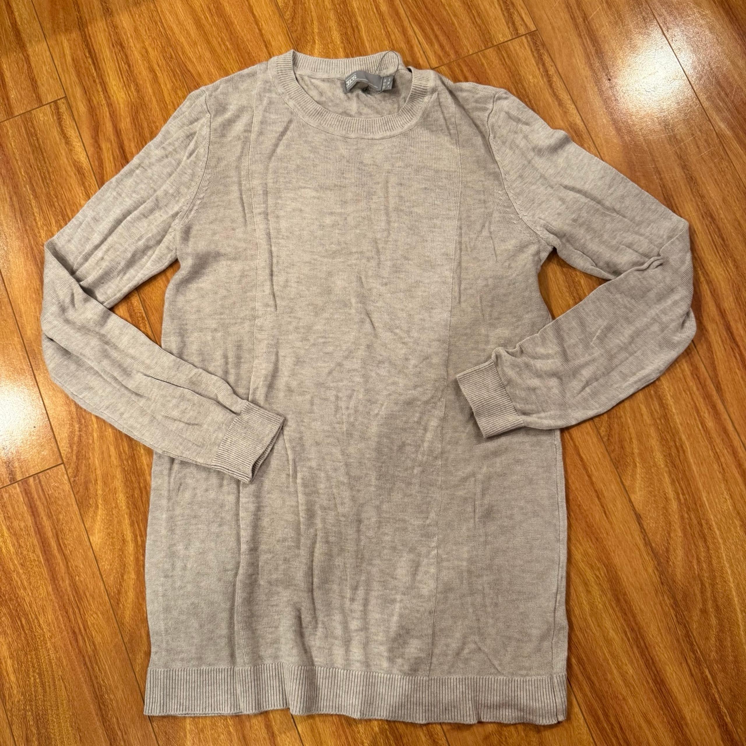 Asos grey crew neck women’s sweater - small