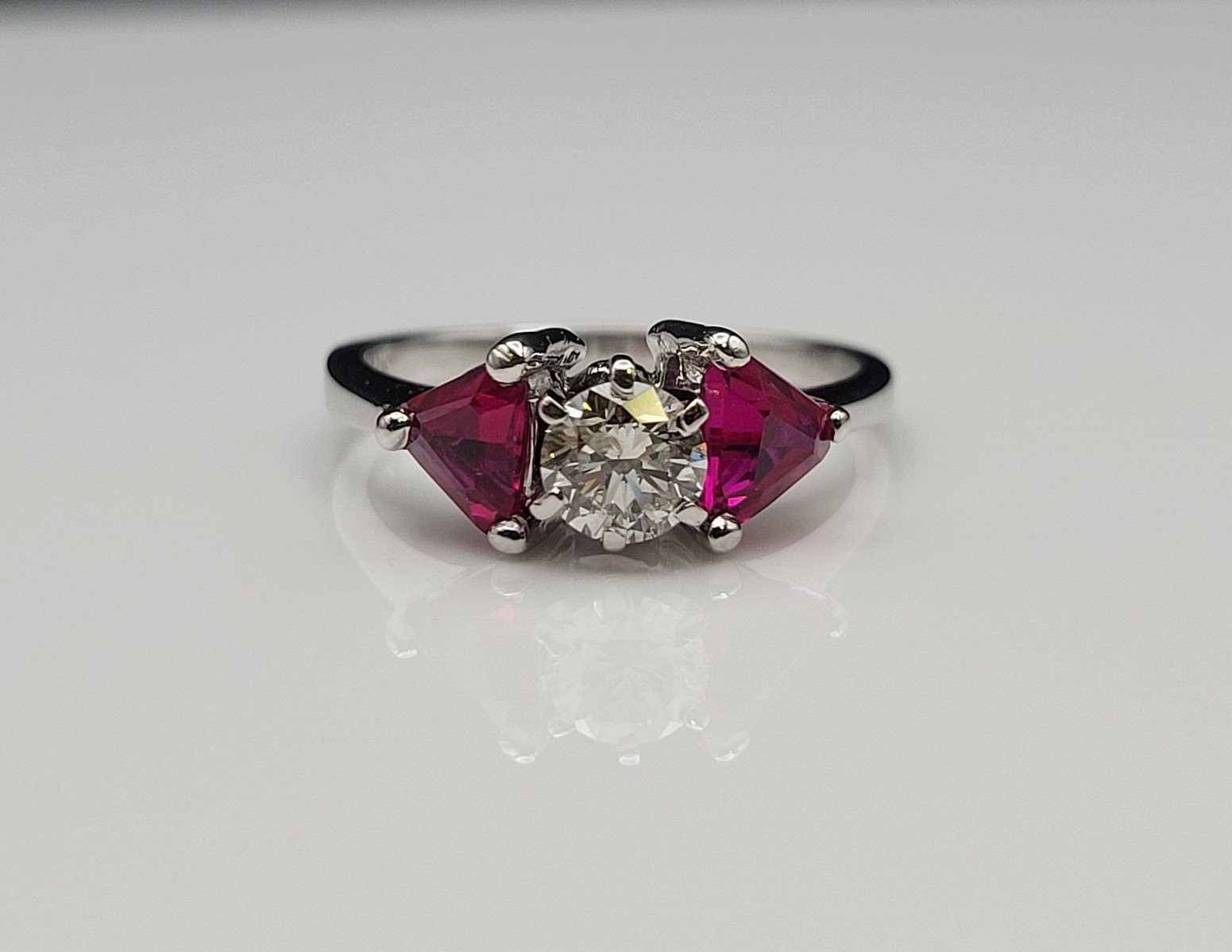 14k White Gold Natural Diamond & Trillion Synthetic Ruby Wedding Ring Size 6.75