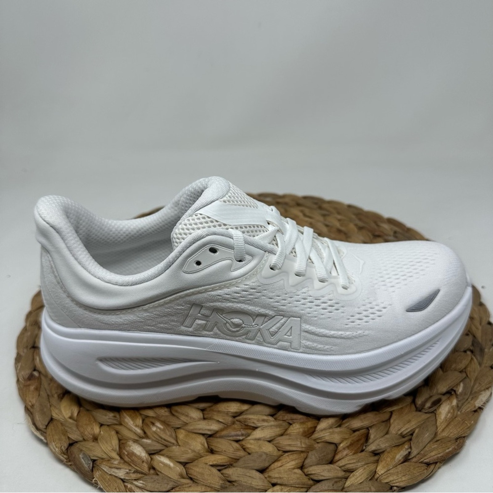 HOKA ONE Bondi 9 Running Shoes White Size 8 Women's