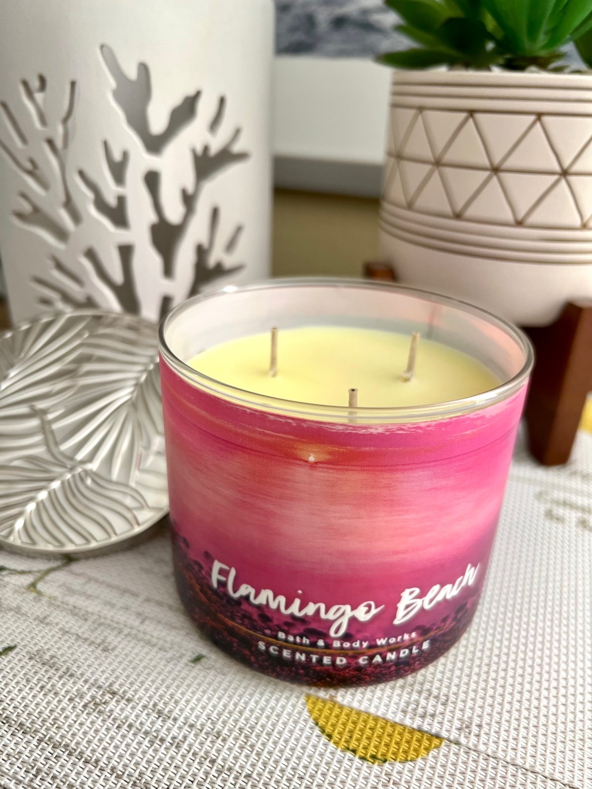 Bath and Body works candle Flamingo Beach